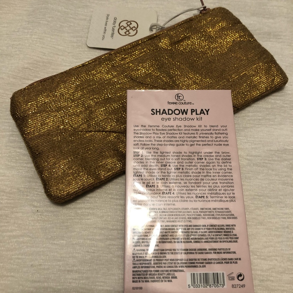Daisy Fuentes Shadow Play eye shadows w/pouch(NEW) 💜 Host Pick 💜 - Picture 4 of 4
